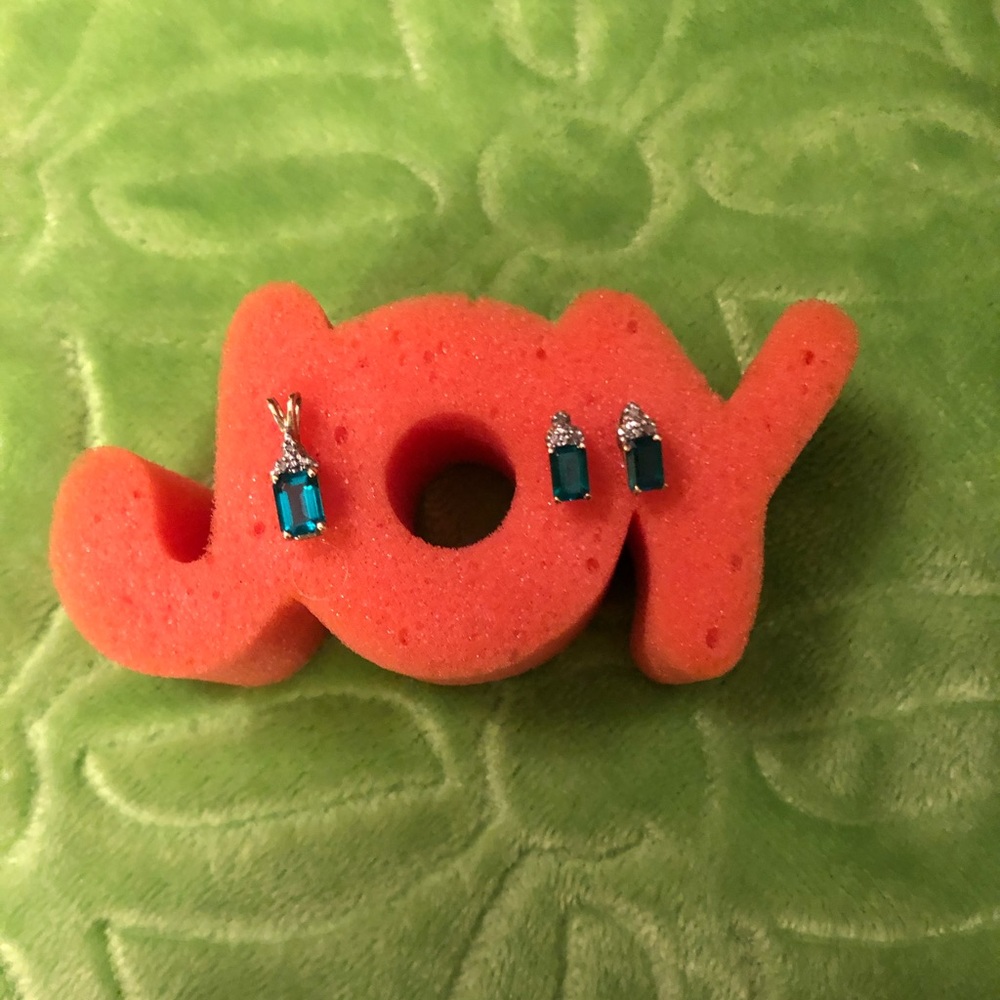 Emerald and Diamond Earrings and Pendant